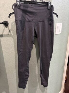 Lululemon full length leggings, sz 8, mesh siding